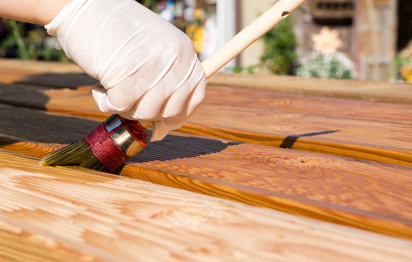 Terrassenpflege und Holzpflege